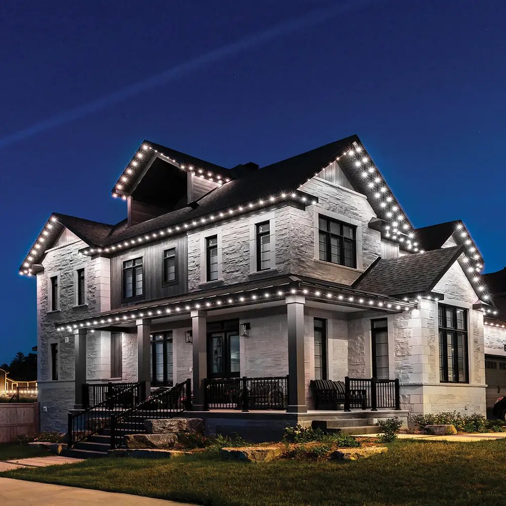 Leone Lighting permanent LED installation example 1