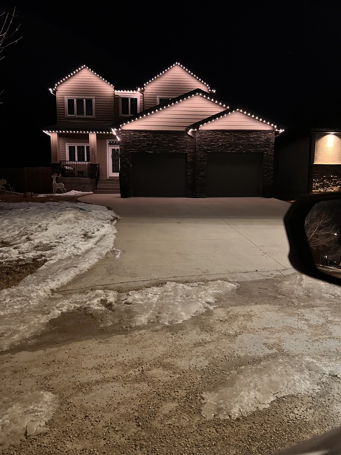 Leone Lighting permanent LED installation example 2